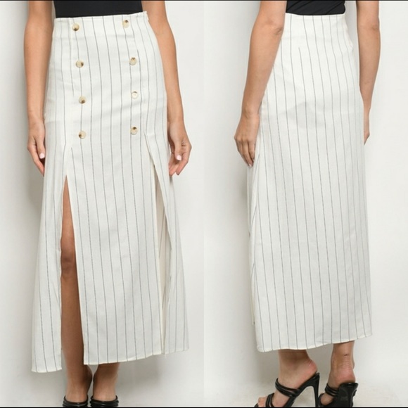 💼 Honey Punch Double Slit Maxi Skirt w/ Buttons - Picture 1 of 3